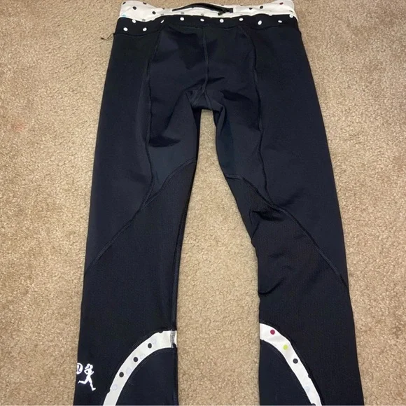 🌊RARE Lululemon Sea Wheeze Run: Inspire Crop II black/ Polka Dot Waistband - Picture 2 of 5